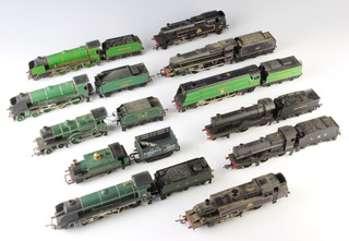 A Wren West Country Class locomotive and tender Plymouth unboxed, 7 other unboxed locomotives and tenders and a tank engine 