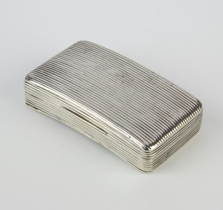 A 19th Century Continental silver snuff box with ribbed decoration 56 grams, 7cm 