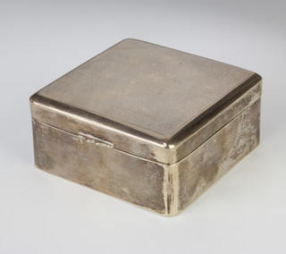 A sterling silver square cigarette box 9cm x 9cm x 4cm 