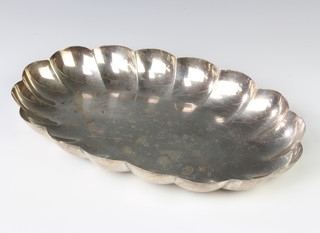 A Mexican silver lobed dish 28cm, 295 grams