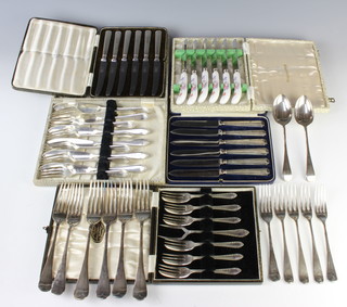 Minor silver plated cutlery and 5 cased sets 