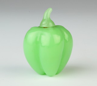 A green hardstone scent bottle in the form of a pepper 5cm 