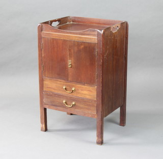 A Georgian mahogany tray top commode with cupboard above 2 long drawers 81cm h x 50cm w x 43cm d 