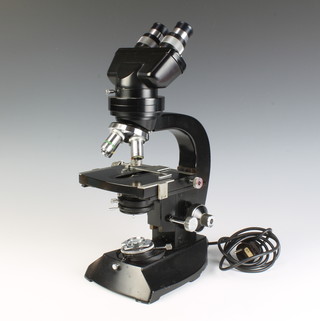 A Cooke, Troughton and Simms Ltd binocular microscope, patent no. 529970 M25389 