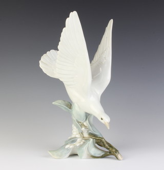 A Lladro figure of a dove 28cm 