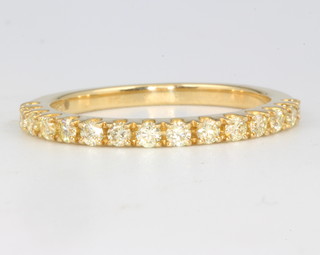 A 9ct yellow gold half eternity ring approx. 0.36ct size L 