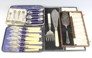 A set of 6 silver golf teaspoons Sheffield 1933, 82 grams, 3 cased sets and 5 odd spoons 