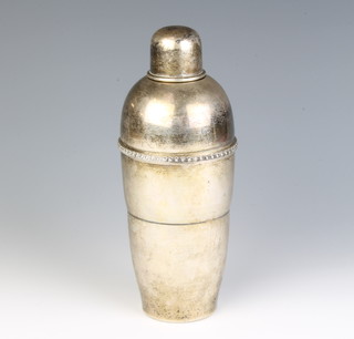 An Art Deco style 800 standard cocktail shaker with beaded decoration 319 grams