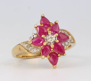 A 9ct yellow gold gem set dress ring size N 