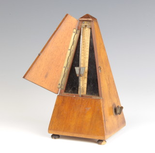 A French metronome marked De Maelzel 