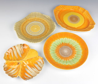 An Art Deco Shelley triform hors d'oeuvres dish 21cm and 3 ditto plates
