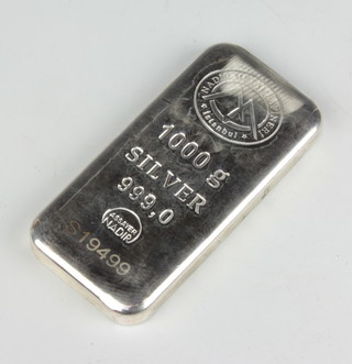 A Nadir 1000 gram 999,0 silver ingot no. S19499, 13cm x 6.5cm x 1cm 