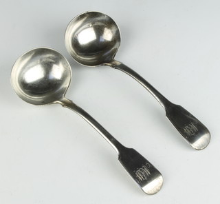 A pair of William IV silver fiddle pattern ladles, London 1839, 151 grams 