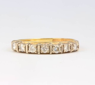 An 18ct yellow gold diamond ring size O 