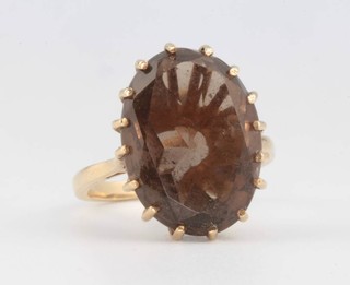 A 9ct yellow gold smoky quartz dress ring size N 4.9 grams gross