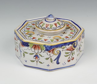 An octagonal Delft inkstand with 4 pen holders and lidded inkwell, 11cm 