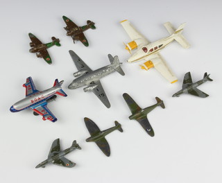 Two metal models of hurricane aircraft, 2 model De Havilland Mosquitos, a Dinky model Viking airliner, 2 Dinky model 735 Hawker Hunters, Dinky model Beechcraft C55 Baron aircraft and a tinplate model of a BOAC Comet
