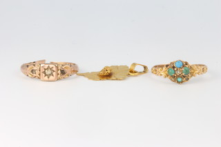 An Edwardian 15ct yellow gold turquoise set ring size P, 1 other and a pendant