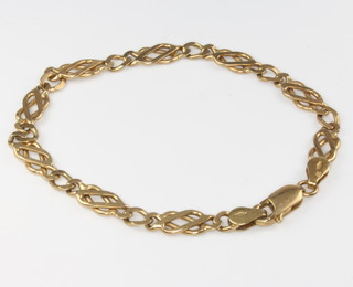 A 9ct yellow gold flat link bracelet, 7 grams 