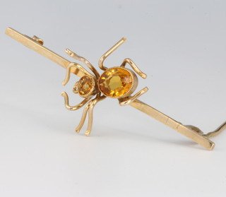 A 9ct yellow gold bug bar brooch, 2.8 grams 