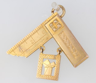 A 9ct yellow gold Masonic jewel, 12 grams