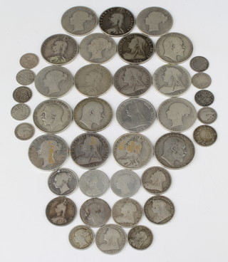 Minor pre-1947 silver coinage, 326 grams