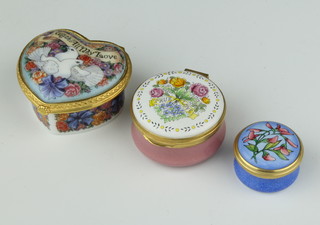 A Royal Worcester heart shaped trinket box 5cm, a Crummles circular ditto 4cm and a Moorcroft ditto 3cm, boxed