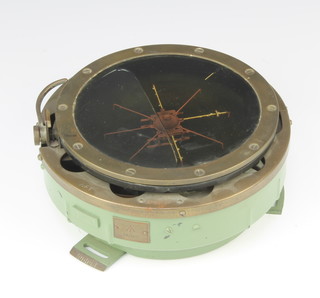 A military issue compass marked Aft 6B/1671 