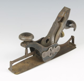 A Stanley rule and level no.113 compass plane 