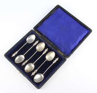 A set of 6 Edwardian silver apostle spoons Birmingham 1905, 29 grams