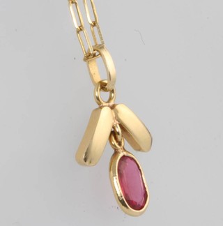 An 18ct yellow gold pendant and chain 3.8 grams 