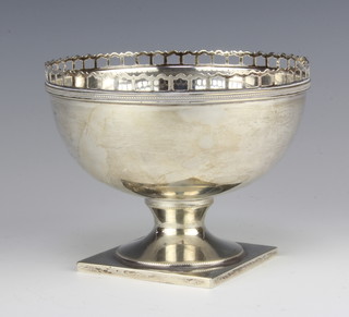 A sterling silver pedestal bowl with pierced rim 10cm, 205 grams
