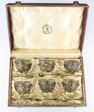 A set of 6 early 20th Century Continental 800 standard table salts with pierced decoration and 6 spoons, cased, 150 grams 