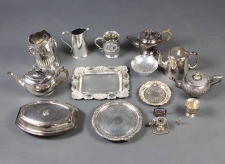 An Art Deco silver plated entree and minor plated items 