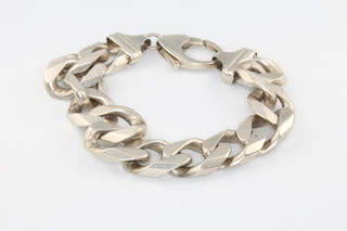 A silver flat link bracelet 80 grams