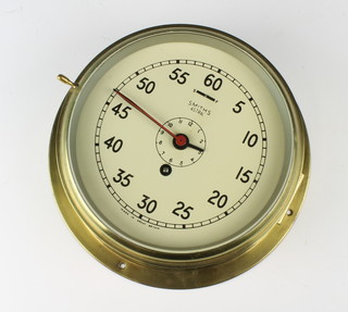 A Smiths Astral ward room style clock with 20cm dial contained in a gilt metal case (no key)