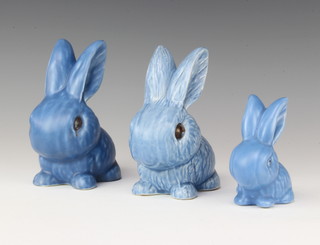 A blue Sylvac rabbit 1065 15cm, a ditto 1065 13cm and a similar 10cm 