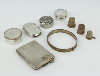 A silver vesta Chester 1912 and minor silver boxes etc, 109 grams