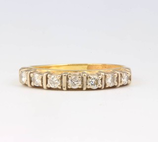 An 18ct yellow gold diamond ring size O 