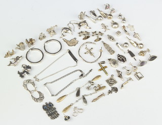 A silver bracelet and minor silver jewellery 148 grams