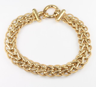 A 9ct yellow gold flat link bracelet 20cm, 12.7 grams