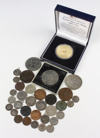 A Victorian crown 1887 and minor coins and crowns 