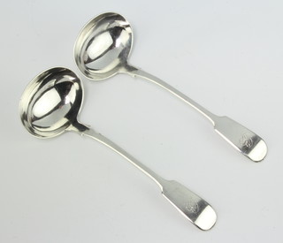 A pair of George III fiddle pattern silver ladles, Newcastle 1819, 113 grams 