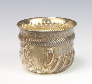 A Victorian repousse silver demi-fluted cup 6cm, London 1890, 85 grams 