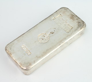 A 1kg silver ingot, stamped Heraew  2cm x 11cm x 5cm 
