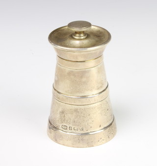 A silver pepper mill of tapered form Birmingham 1939, 9cm