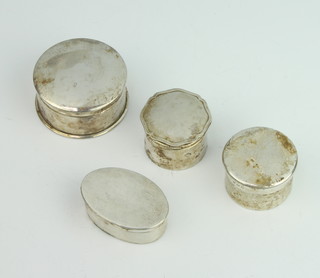A circular silver patch box Birmingham 1942 and 3 others, 99 grams