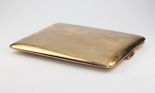 A 9ct yellow gold rectangular cigarette case, 78 grams gross