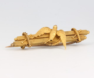 An Edwardian 15ct yellow gold bar brooch 3.4 grams 