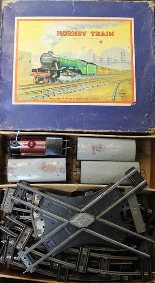 A Hornby O gauge train set no.101 passenger set boxed and comprising tank engine, 3 carriages, track 